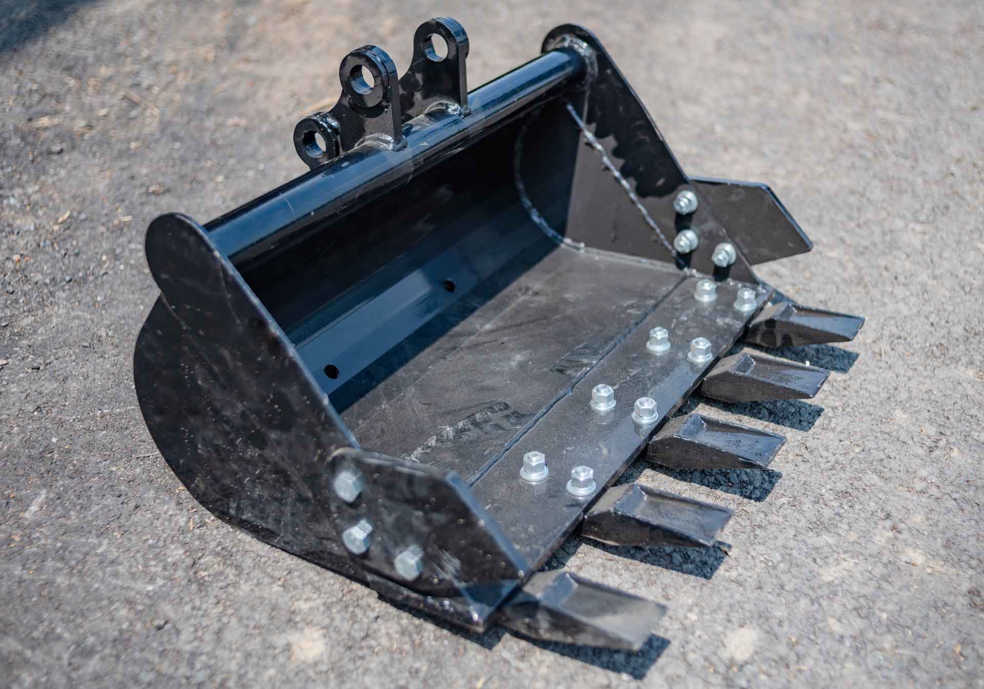 Accessory Groundhog Bucket